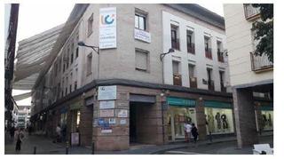 Business premise in Calle la Mina 1