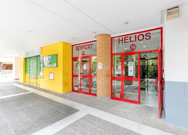 Foto 058a2f2e-ed05-4b21-885b-260841876f84. Oficina a calle remo 1 a Urbadiez - Entrepuentes Sevilla