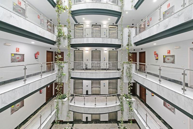 Foto d518e6e8-3dda-4de8-9d67-f075e2476054. Oficina a calle remo 1 a Urbadiez - Entrepuentes Sevilla