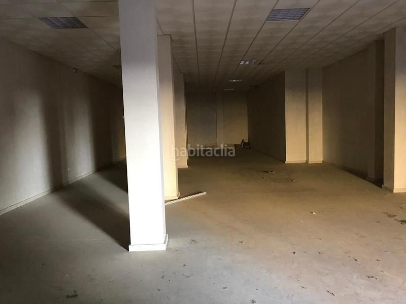 Foto 1762e213-83c4-4b22-8832-dd7f4754e5bf. Local comercial en calle antoni ros marbà 4 en Centro - Doña Mercedes Dos Hermanas