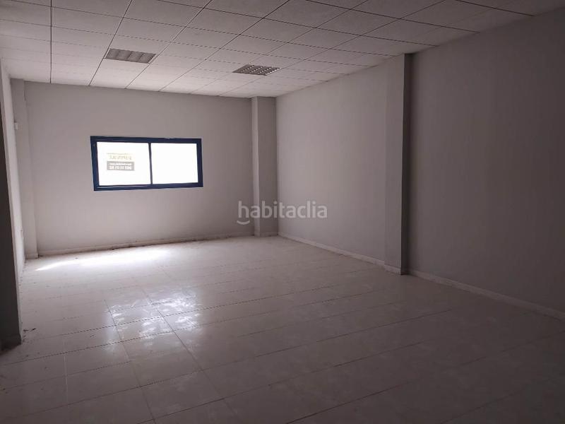 Foto dbd069e1-586a-46e7-9f86-e1f84e345eaf. Local comercial a carretera almensilla 2 a Bollullos de la Mitación