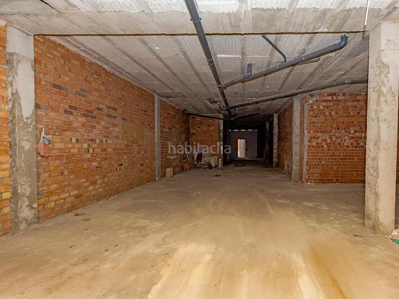 Foto f180cc1a-81e9-43ec-bb00-683d9a1dedc9. Local commercial dans calle santa maría magdalena 38 dans Dos Hermanas