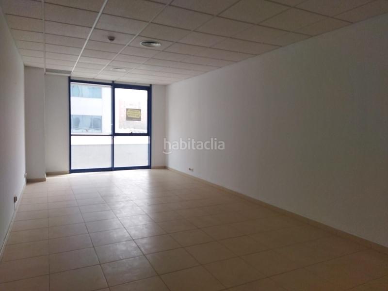 Foto c0773286-24b5-4014-bf3f-f7c04f23a47f. Büro in calle arquitectura 5 in San Jerónimo - La Bachillera Sevilla