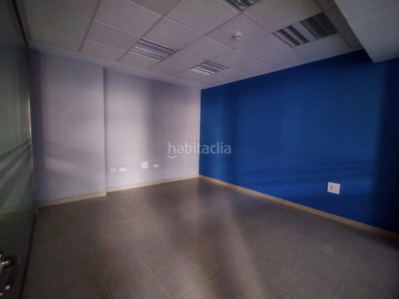 Foto 5025cbf6-a92e-48fd-9008-883e9916207d. Oficina a calle marqués de pickman 28 a Ciudad Jardín Sevilla