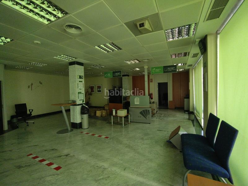 Foto 358095d6-cd9f-49e6-8fe9-5e4f0dcd5667. Local comercial en avenida de Bellavista 68 local en Bellavista en Sevilla