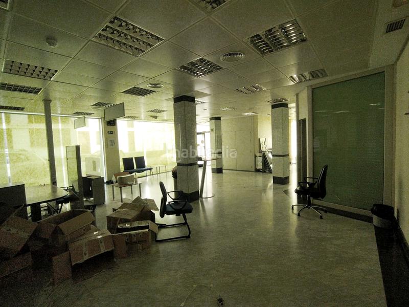 Foto 960d6c78-ac48-4d4f-b8ef-4bc93175848d. Location local commercial dans calle bañer de salcedo 1 dans Sevilla