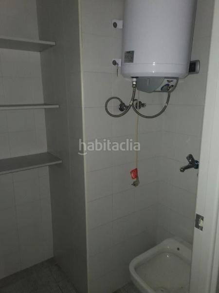 Foto 098d820d-51a1-449e-900f-d790b764e9b1. Geschäftsraum in calle amador de los ríos 6 in La Calzada - La Florida Sevilla