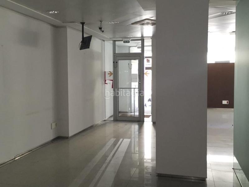 Foto c7397180-7dfa-4449-bee4-e41642c02e29. Geschäftsraum in calle amador de los ríos 6 in La Calzada - La Florida Sevilla