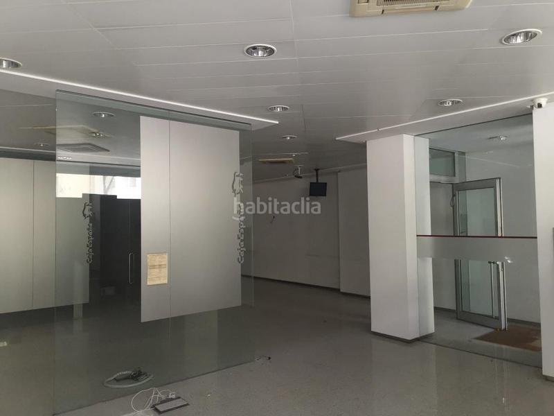 Foto e44c8682-2850-4006-95da-d1cd0cb4e70e. Geschäftsraum in calle amador de los ríos 6 in La Calzada - La Florida Sevilla