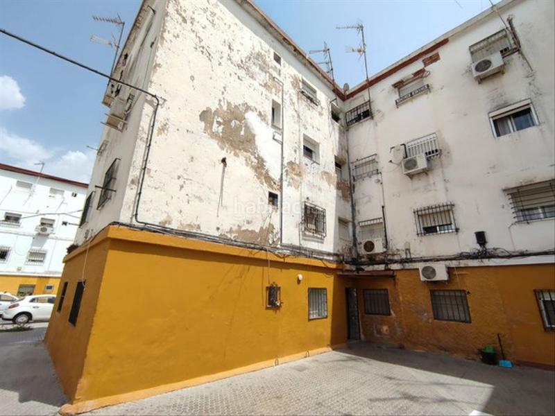 Foto 2550aa28-e32a-4205-93dc-a7b3c6ab5920. Flat in calle candelabro 8 in Los Pájaros Sevilla