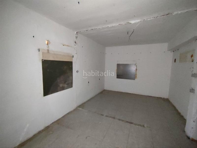 Foto 8b01425d-306a-421d-af4d-d7d6124a83b1. Piso en calle candelabro 8 en Los Pájaros Sevilla