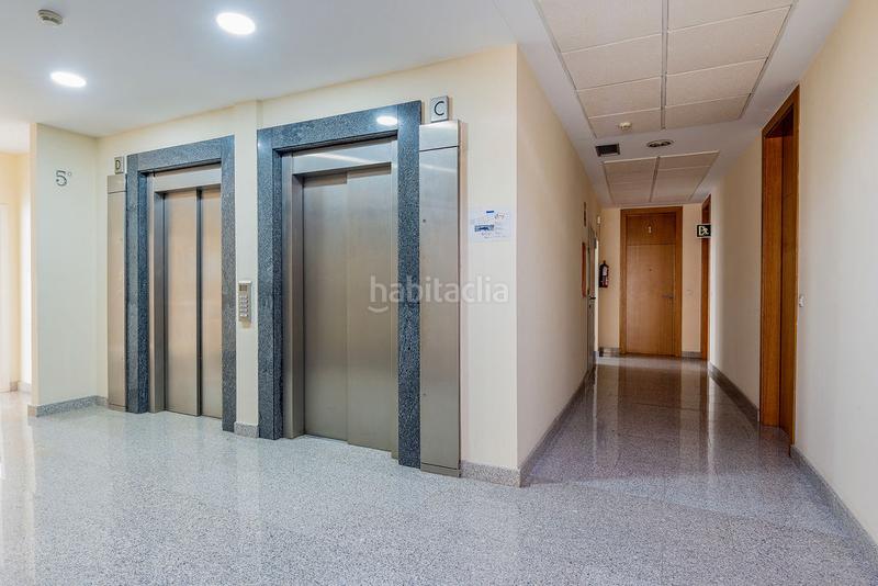 Foto af39fa8d-303c-48d4-8ae1-3d24a24ce5cc. Bureau dans avenida tecnología 26 dans San Jerónimo - La Bachillera Sevilla