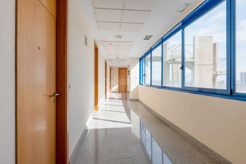 Foto 41bbbf96-cbd2-4414-8402-220207a78717. Oficina a avenida tecnología 26 a San Jerónimo - La Bachillera Sevilla