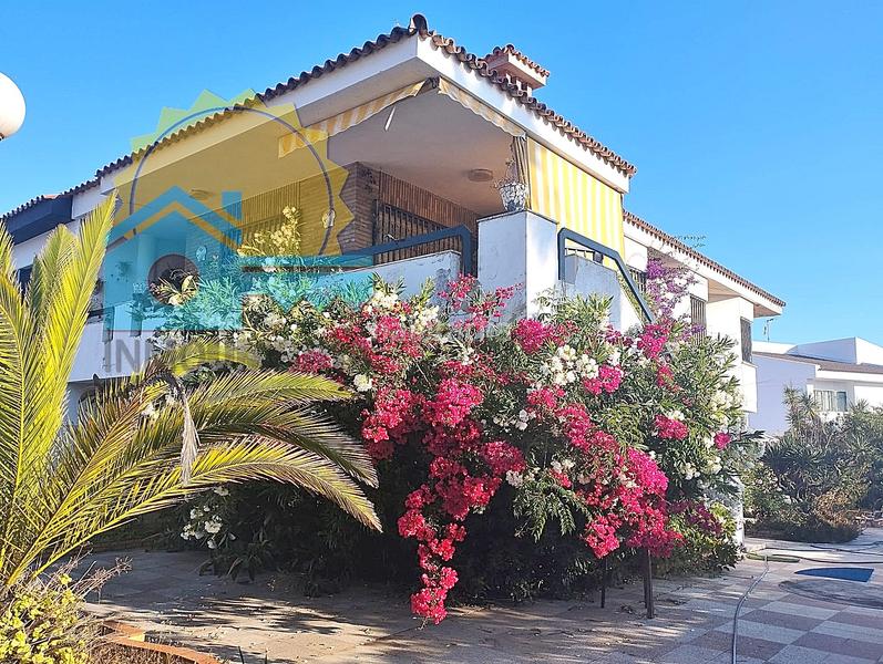 Foto eeb63e17-3ba3-4cb8-9994-5e3124821b04. Chalet  pareado en venta en avenida del océano en Punta Umbría