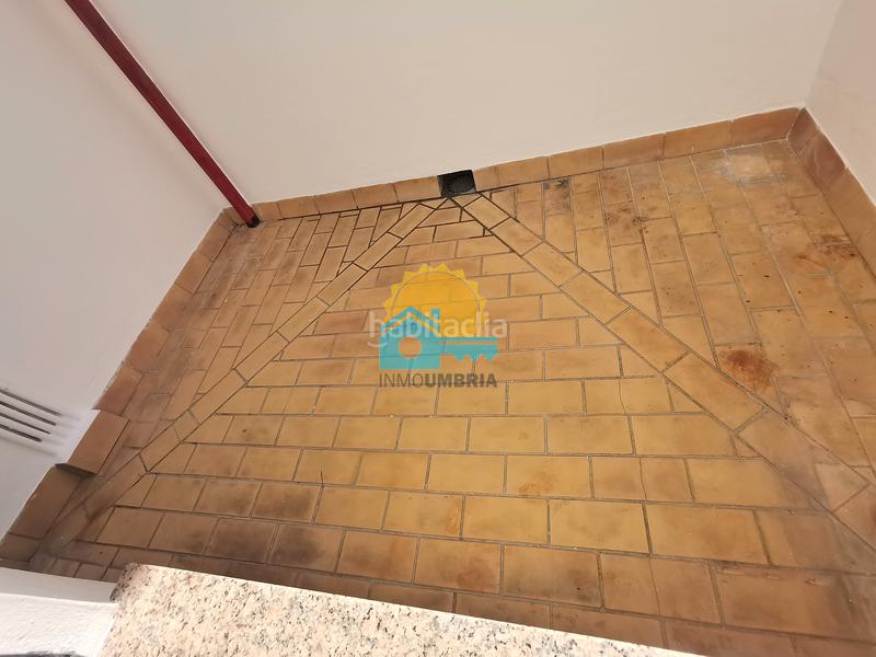 Foto b8bc33d5-fa79-460e-89ce-e5a60f992305. Flat with heating in Centro Huelva