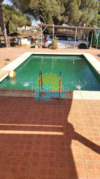 Foto ca309549-f356-4c39-a8bf-6702fbcac534. Casa amb xemeneia aparcament piscina a Gibraleón