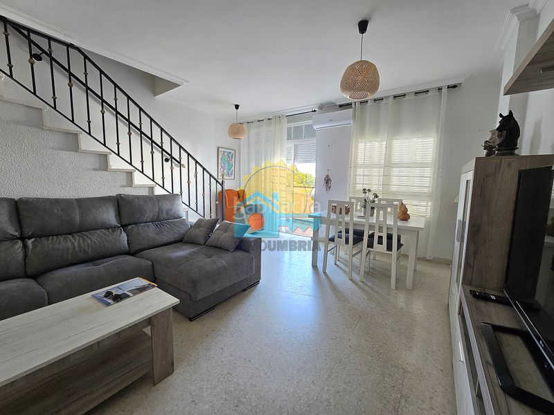 Foto baf18f5d-2ed3-425c-bd27-9dd4effe45de. Casa adossada amb piscina a Punta Umbría