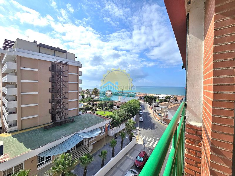 Foto 309e4ebf-3341-4234-8ec7-b8e886e40c2f. Piso  en venta en Punta Umbría