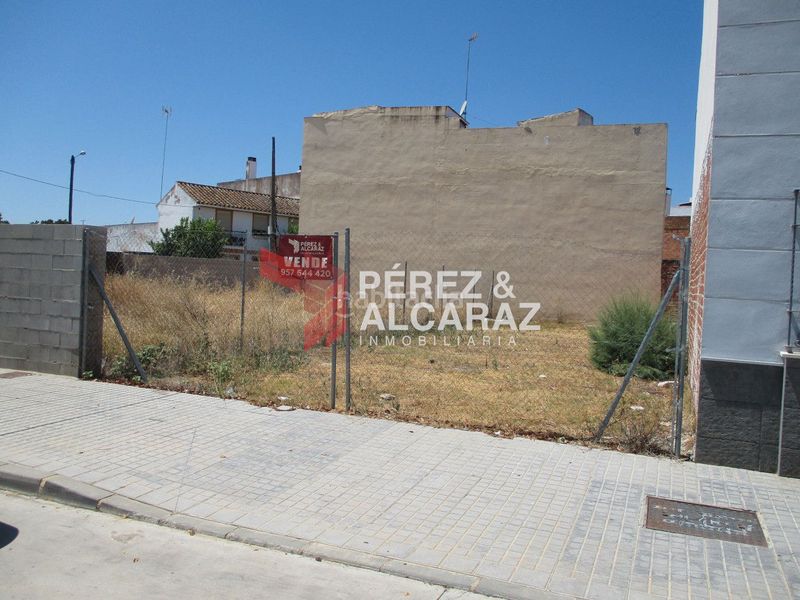 Foto fed9d912-e973-4a27-9ce4-c24ab48b15e6. Wohngrundstück in calle honduras 32 in Palma del Río
