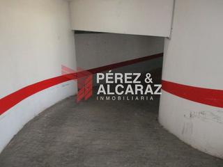 Aparcament cotxe  Avenida república dominicana