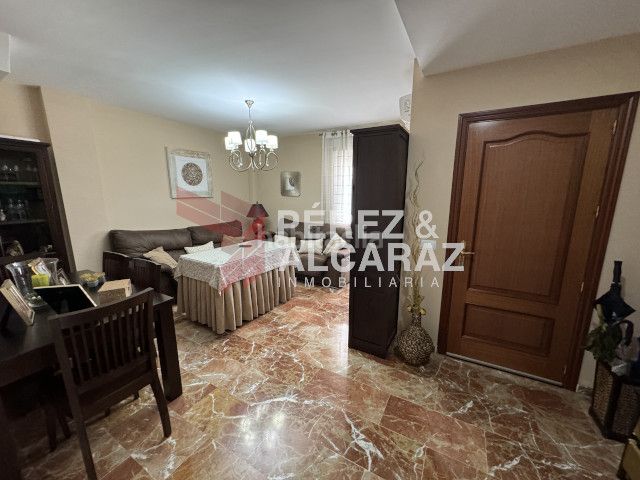 Foto edf9a2be-c393-42f7-a6cf-d839a388e03d. Casa bifamiliare in Palma del Río