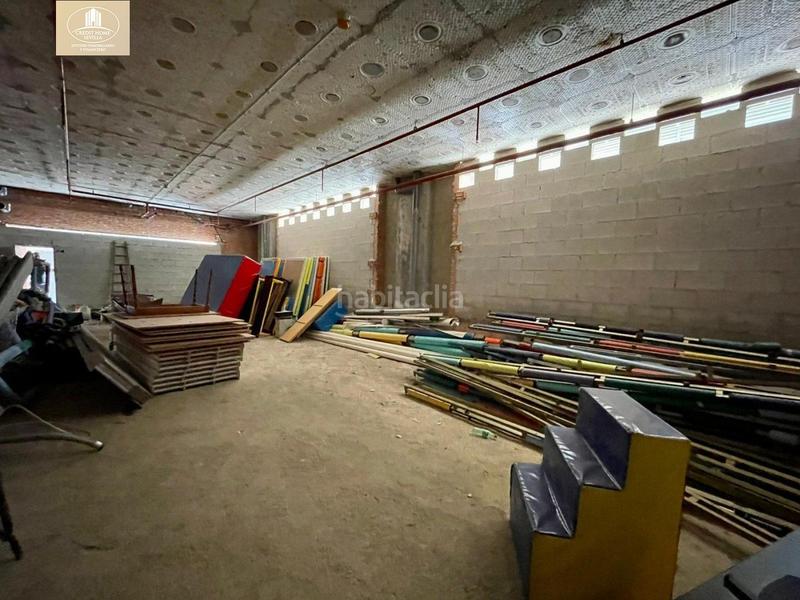 Foto 33cc52f1-4c7d-44d0-8ec1-3f4782ff8ff1. Business premise in Avenida Juan Diego Bormujos