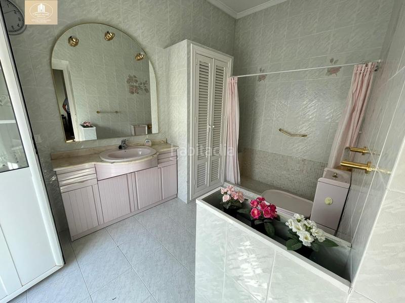 Foto 2c34eb2e-4782-43ca-b199-b72983ca1322. Casa a schiera con parcheggio in Camas