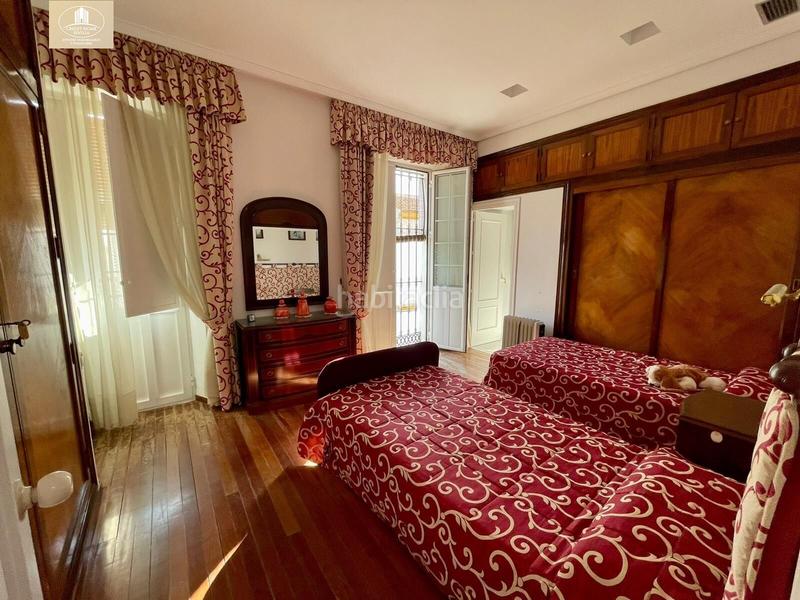 Foto 442e1435-be56-442a-8e18-893e1fba1b85. Casa a schiera con parcheggio in Camas