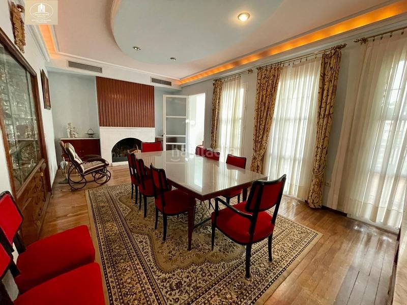 Foto 4a44cd91-05d3-4aee-8b85-547391b82529. Casa a schiera con parcheggio in Camas