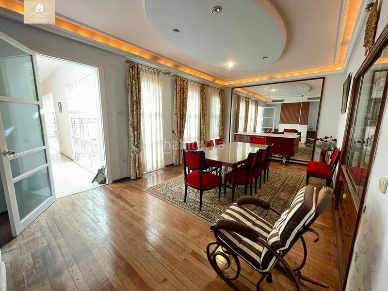 Foto 84df511d-ef20-47b1-837d-7023d7bfc695. Casa a schiera con parcheggio in Camas