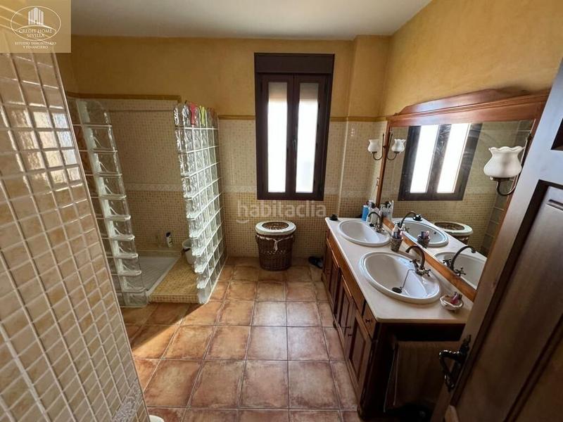 Foto 0a051c85-55d5-422e-acd1-e63a8fb583f2. Casa amb piscina a Olivar de Quintos Montequinto