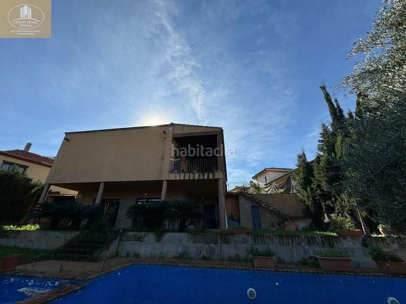 Foto 5fe5614a-d640-41a9-b389-f9e57010a792. Casa amb piscina a Olivar de Quintos Montequinto