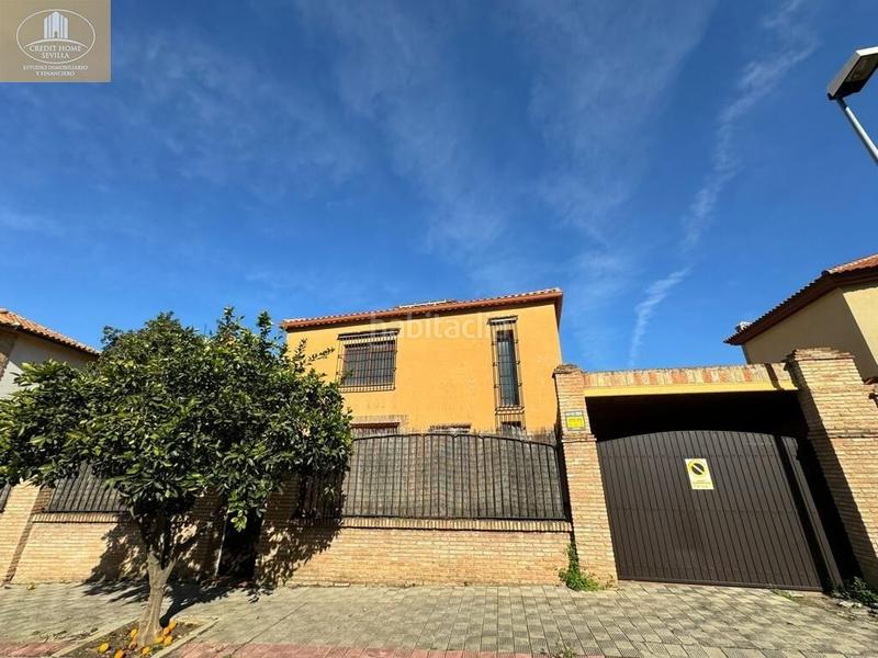 Foto 85b693fe-0a39-4146-ba42-2760440dde4c. Casa amb piscina a Olivar de Quintos Montequinto
