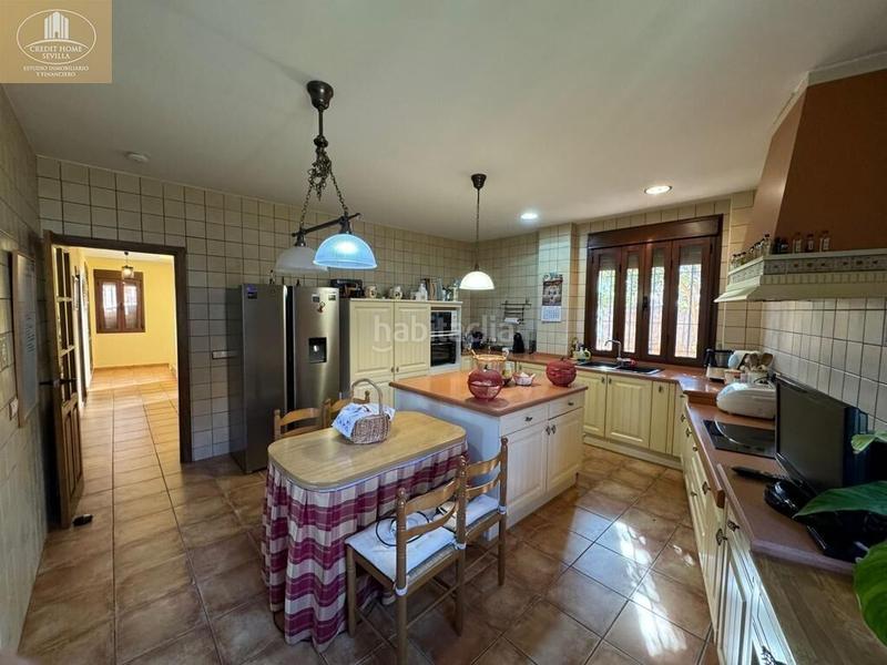Foto b12cd187-c9c8-4c2e-bbd5-6f88ca91d233. Casa amb piscina a Olivar de Quintos Montequinto
