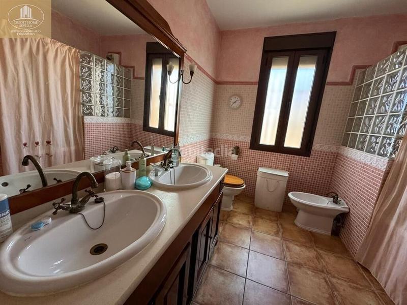 Foto dfd02941-71e4-4fd9-b8d5-5e172ffd6474. Casa amb piscina a Olivar de Quintos Montequinto