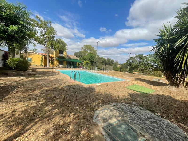 Foto 63ccb4a9-1be1-4095-883a-1163377e1438. Country house with parking pool in Oromana Alcalá de Guadaira