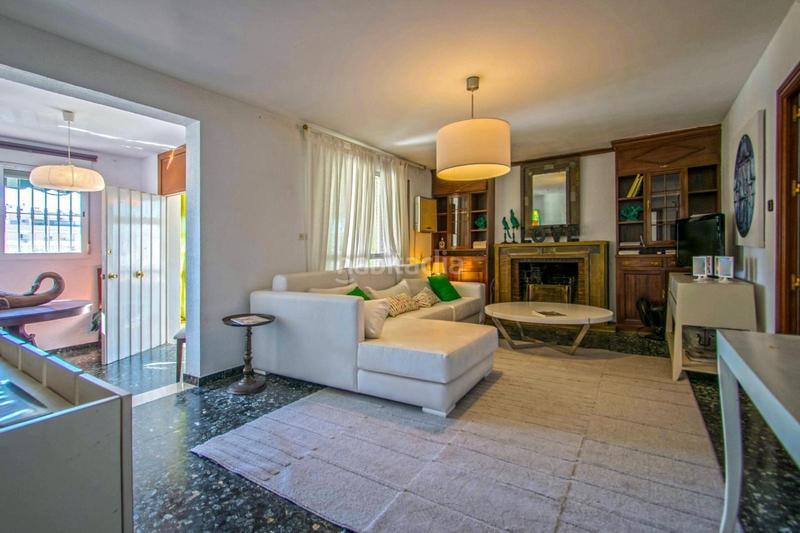 Foto c03b8b50-7ebe-4c74-9a9f-1bad869d6ab2. Maison avec parking piscine dans La Paz Alcalá de Guadaira