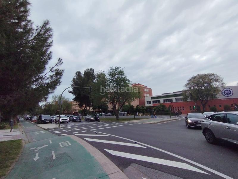 Foto 606d29c8-f03f-4a4e-8fe4-50aa4baa579e. Posto auto in colores - entreparques Sevilla