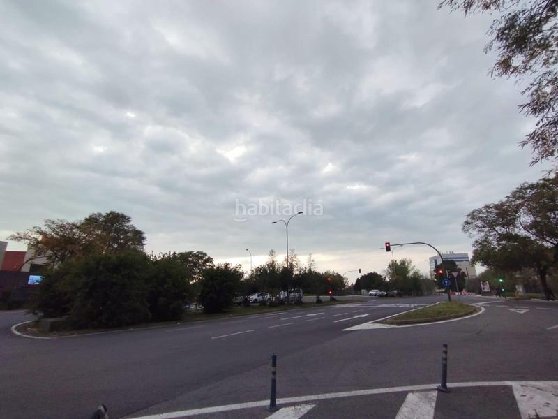 Foto 7fc6dce5-c2fc-4da2-bbf2-795bbe4f9a24. Posto auto in colores - entreparques Sevilla