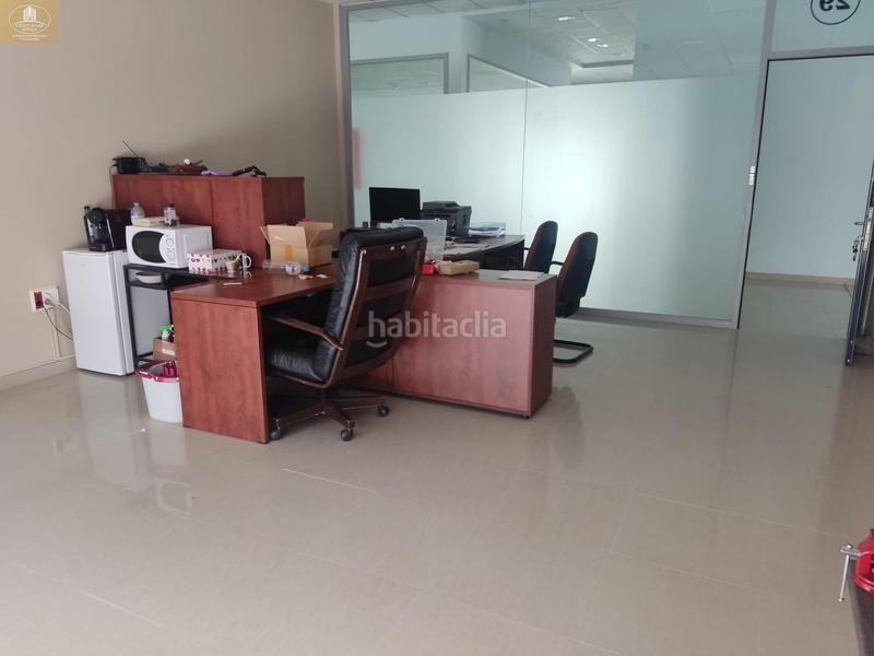 Foto 3a0378a5-9418-4572-b630-3fbffa146bd5. Büro mit parking in Bollullos de la Mitación