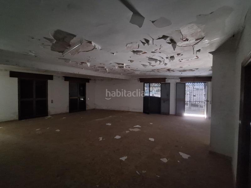 Foto a7374957-f47a-4219-b4bb-68dbdfa3c5d5. Edificio en Umbrete