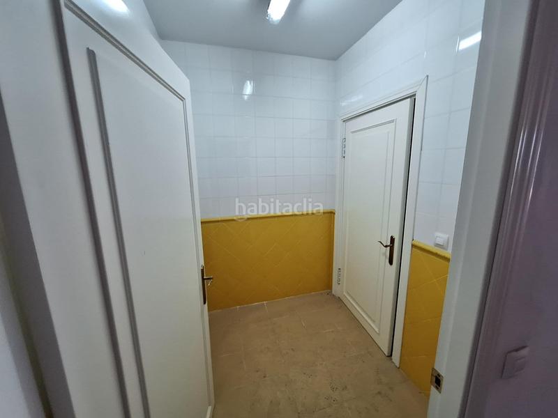 Foto d92899c3-4236-4ddf-a039-b51064aa8927. Edificio en Umbrete