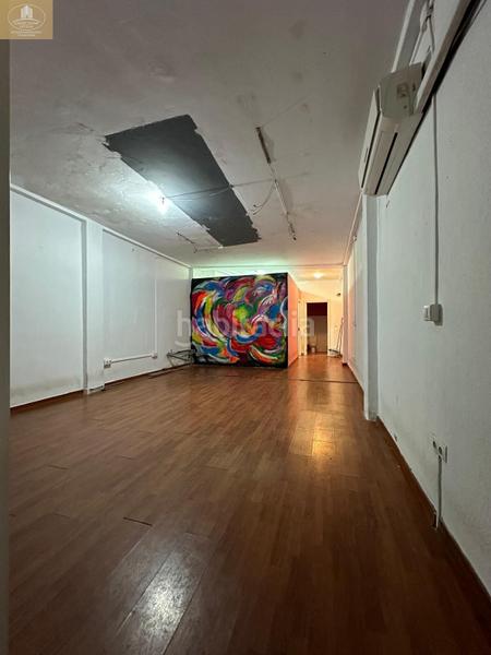 Foto 874df597-20e8-432d-8332-f755418f368b. Geschäftsraum in Castilleja de la Cuesta