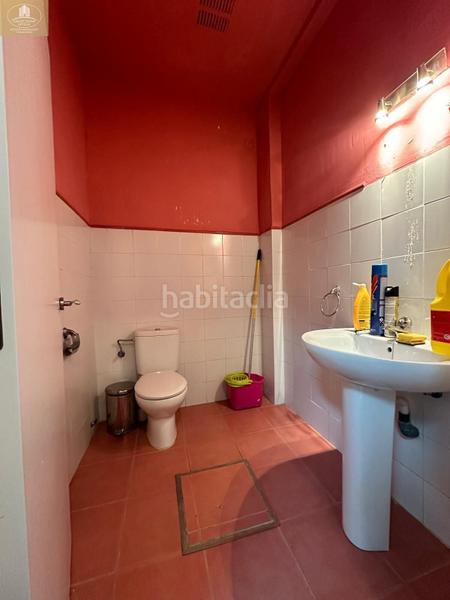 Foto 1f9ae2a1-24e8-4956-b96d-21e6d509023b. Local comercial en Castilleja de la Cuesta