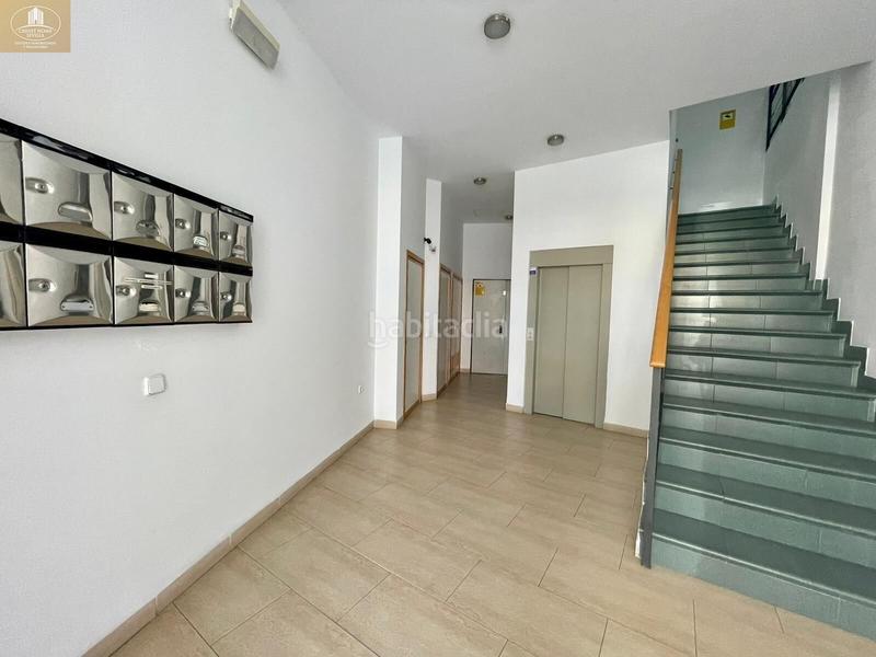 Foto 3803da9a-a304-46d8-8fe7-f7e8f848cfd3. Ufficio in Centro Bormujos