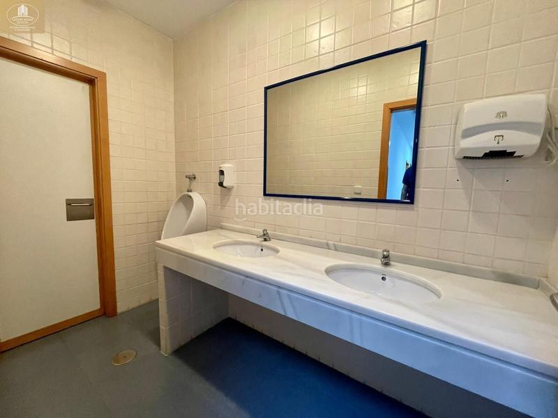 Foto d574737e-99ae-4ef3-bc5a-e37ae9c014f1. Ufficio in Centro Bormujos