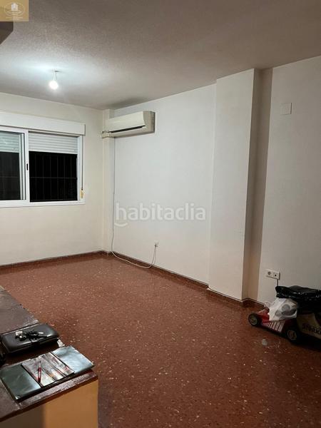 Foto 74c0c76d-fb63-4a89-9c96-f9a638448de8. Casa aparellada amb aparcament a Espartinas pueblo Espartinas