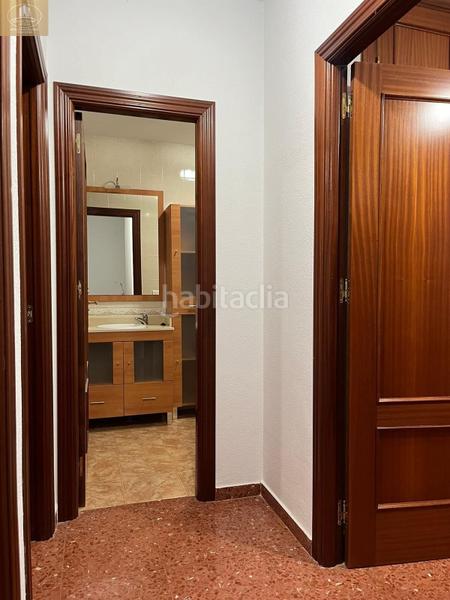 Foto b1c59510-04af-46ac-922e-d873a2e72af4. Casa pareada en Espartinas pueblo Espartinas