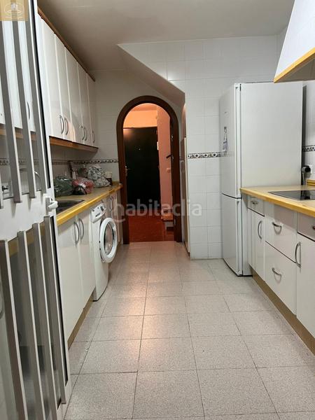 Foto d3975640-629a-4410-8e0c-dc13647a14ea. Casa pareada en Espartinas pueblo Espartinas