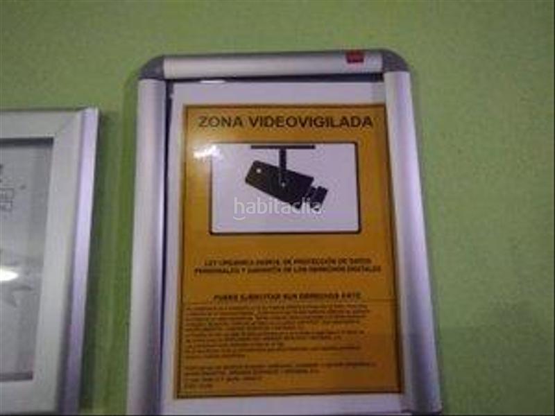 Foto f4abc417-9890-4492-be9e-75a0946120f2. Aparcament cotxe a San Carlos - San José Sevilla